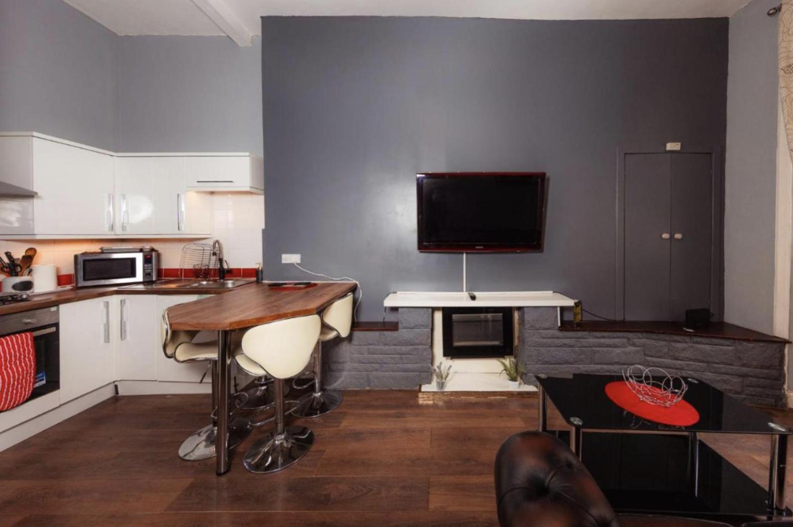 Warm Apartment By Holyrood Palace! Edinburgh Ngoại thất bức ảnh