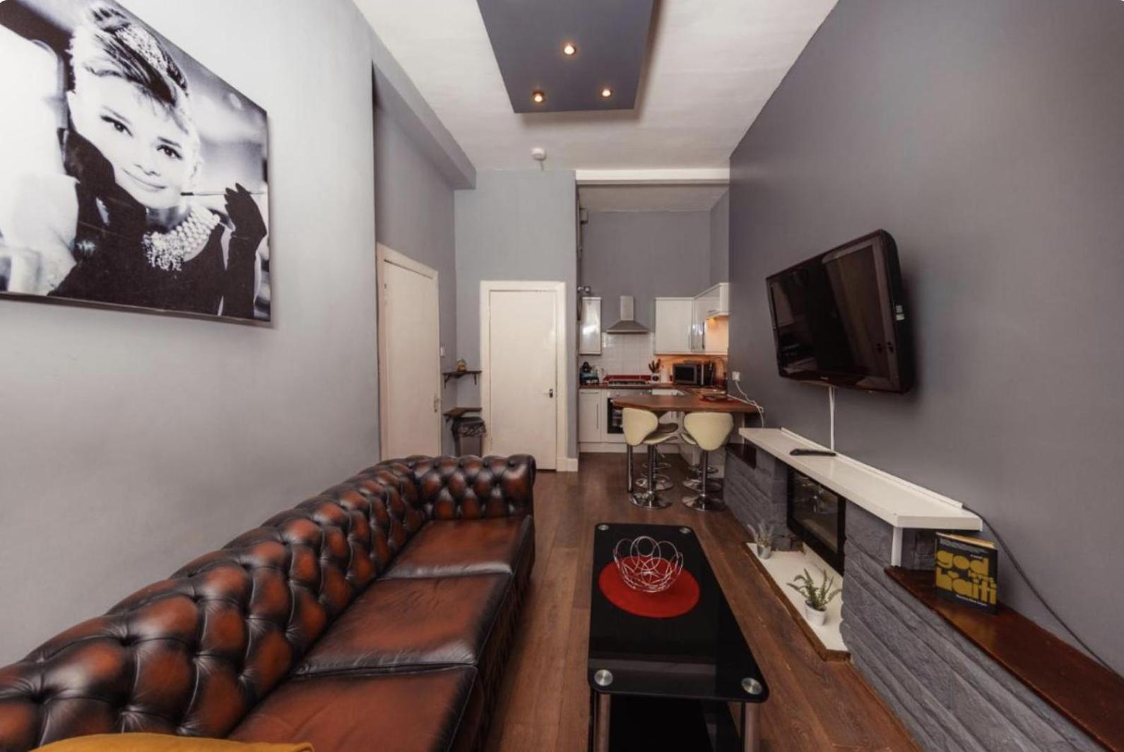 Warm Apartment By Holyrood Palace! Edinburgh Ngoại thất bức ảnh